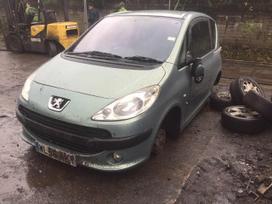 Peugeot 1007 по частям