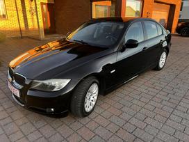 BMW 320, 2.0 l., saloon / sedan