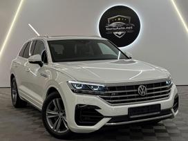 Volkswagen Touareg, 3.0 l., Внедорожник / Кроссовер
