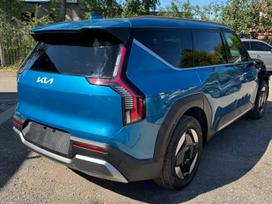 Kia EV9, 100 kWh, off-road / crossover