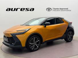Toyota C-HR, 2.0 l., off-road / crossover