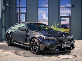 BMW M5, 4.4 l., Седан