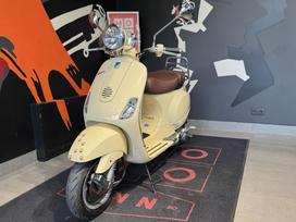 Piaggio Vespa 125cc, мотороллеры / мопеды