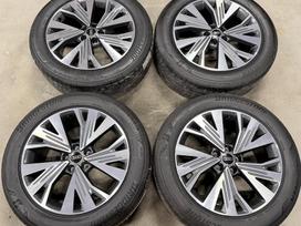 Audi Q4 e-tron, light alloy, R19