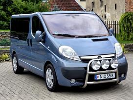 Opel Vivaro, 2.5 l., Пассажирский микроавтобус