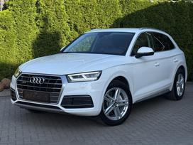 Audi Q5, 2.0 l., off-road / crossover