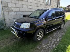 Nissan X-Trail, 2.2 l., off-road / crossover