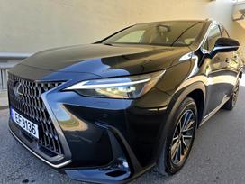 Lexus NX 450h+, 2.5 l., Внедорожник / Кроссовер