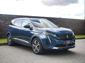 Peugeot 5008, 1.5 l., off-road / crossover