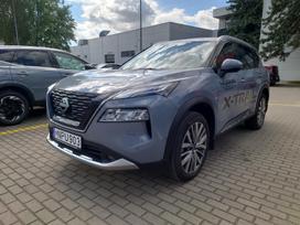 Nissan X-Trail, 1.5 l., off-road / crossover
