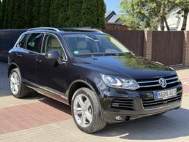Volkswagen Touareg, 3.0 l., Внедорожник / Кроссовер