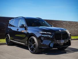 BMW X7, 3.0 l., off-road / crossover