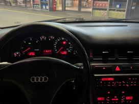Audi A6, 2.5 l., universalas