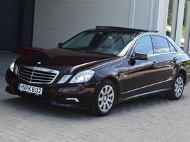 Mercedes-Benz E220, 2.2 l., sedanas