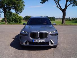 BMW X7, 3.0 l., off-road / crossover