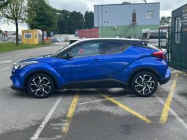 Toyota C-HR, 1.8 l., Хэтчбек