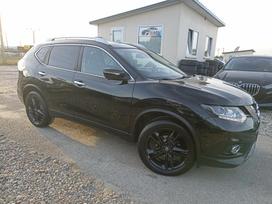 Nissan X-Trail, 1.6 l., off-road / crossover