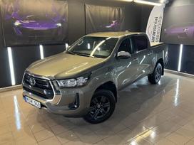 Toyota Hilux, 2.8 l., off-road / crossover