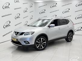 Nissan X-Trail, 1.6 l., off-road / crossover