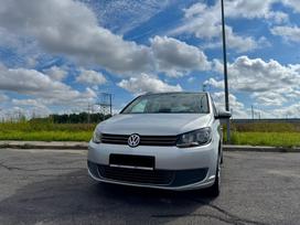 Volkswagen Touran, 1.2 l., Минивэн