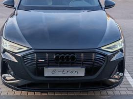 Audi e-tron, 71 kwh, visureigis / krosoveris