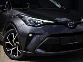 Toyota C-HR, 1.8 l., off-road / crossover