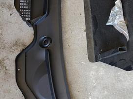 Bmw Z4 apdailos detalės