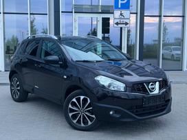 Nissan Qashqai, 1.6 l., Внедорожник / Кроссовер