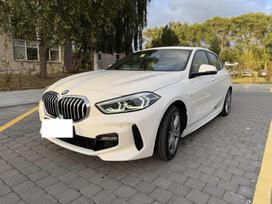 BMW 118, 1.5 l., Хэтчбек