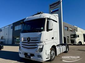 Mercedes-Benz Actros 1845 LS, 2 miegamosios vietos