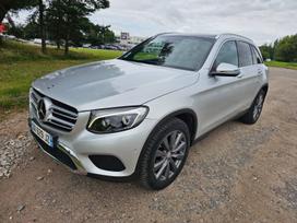 Mercedes-Benz GLC250, 2.0 l., off-road / crossover