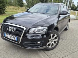 Audi Q5, 2.0 l., off-road / crossover