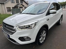 Ford Kuga, 1.5 l., Внедорожник / Кроссовер