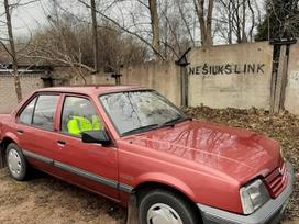 Opel Ascona, 1.8 l., Седан