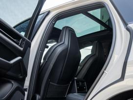 Porsche Cayenne, 3.0 l., off-road / crossover