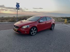 Volvo V40, 2.0 l., hatchback