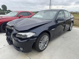 BMW 540 apdailos detalės
