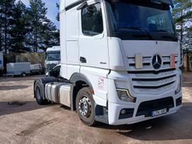 Mercedes-Benz Actros, 2 miegamosios vietos