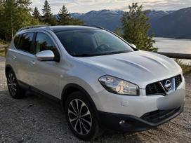 Nissan Qashqai+2, 1.5 l., off-road / crossover