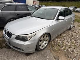 BMW 530, 3.0 l., saloon / sedan