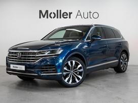 Volkswagen Touareg, 3.0 l., off-road / crossover