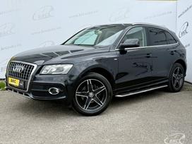Audi Q5, 3.2 l., off-road / crossover