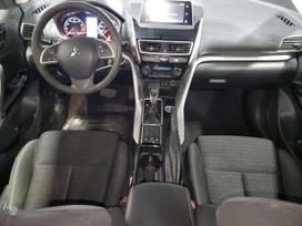 Mitsubishi Eclipse Cross dalimis. Pakeliui i