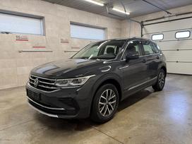 Volkswagen Tiguan, 1.5 l., off-road / crossover