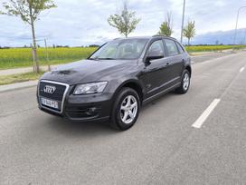 Audi Q5, 2.0 l., off-road / crossover