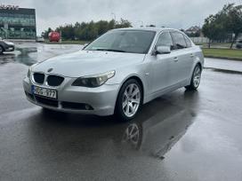 BMW 525, 2.5 l., saloon / sedan