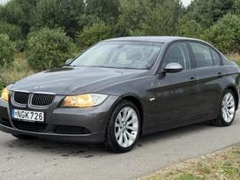 BMW 318, 2.0 l., saloon / sedan