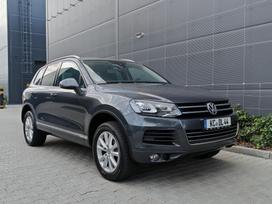Volkswagen Touareg, 3.0 l., off-road / crossover