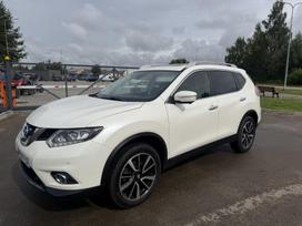 Nissan X-Trail, 1.6 l., off-road / crossover