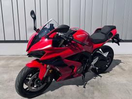 QJMOTOR SRK 800RR 778cc, superbikes